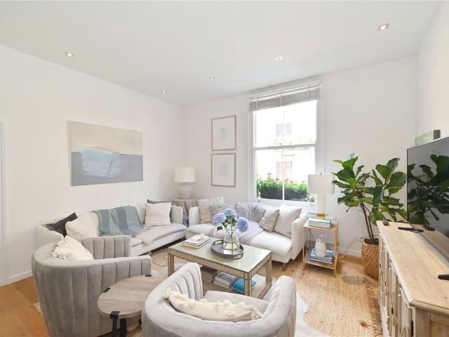 Apartment for rent in Marylebone, Greater London