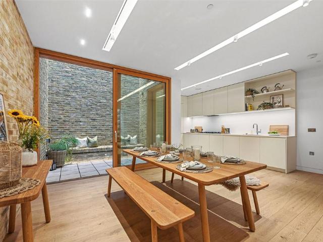 House for rent in Marylebone, Greater London