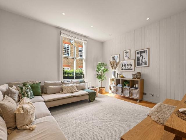 Apartment for rent in Marylebone, Greater London