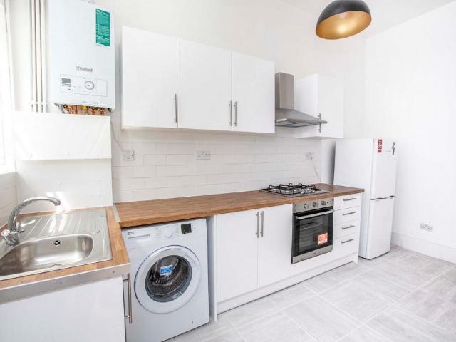 House for rent in Silvertown, Greater London