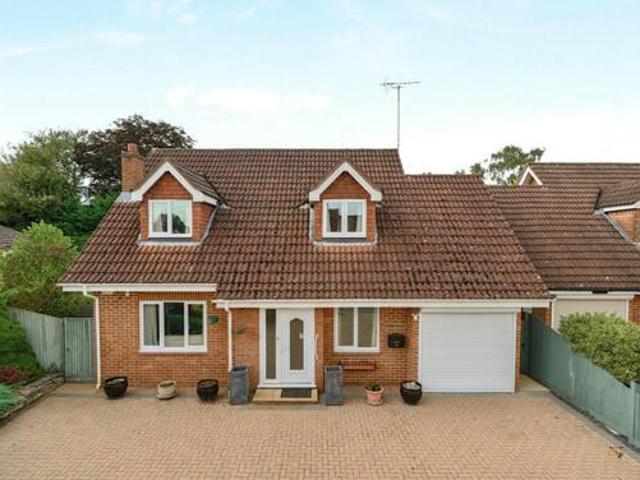 House for sale in Binscombe, Fole