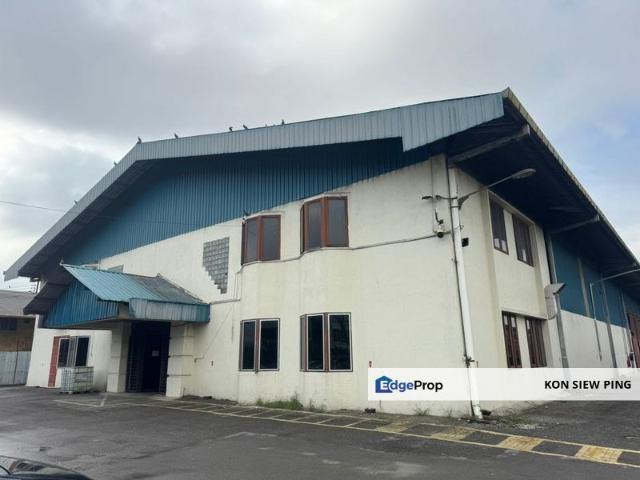 Warehouse for rent in Kuching