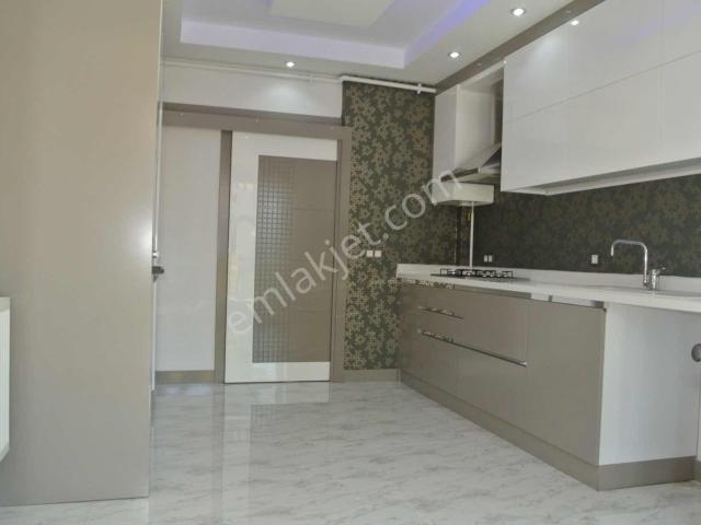 Yenişafak Mahallesi, Merkezefendi içerisinde kiralık mülk