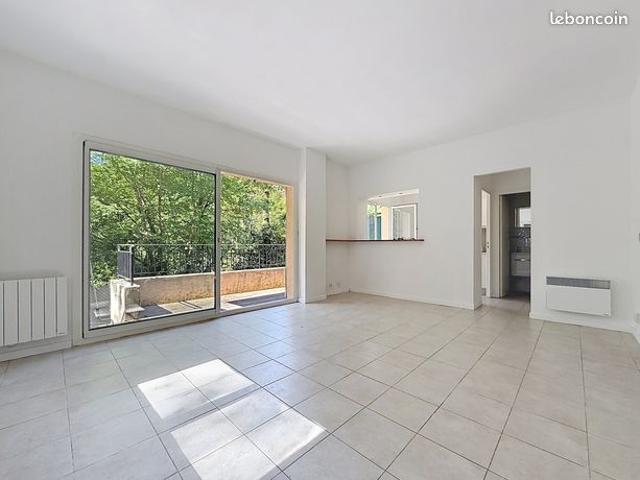 Maison vente à Grasse, Biot