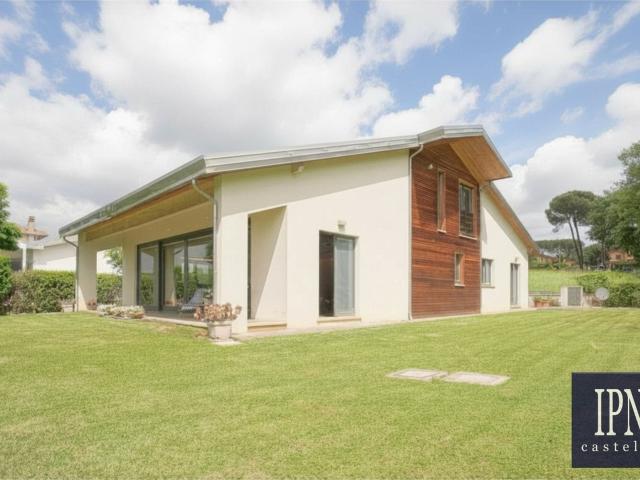 Casa in vendita a Umbertide, Umbria