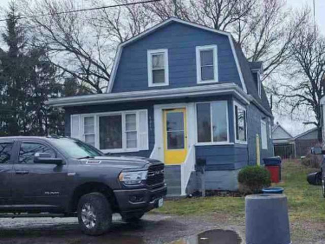 House for sale in Niagara, New York