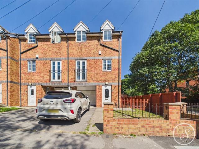House for rent in Whitkirk, Colton