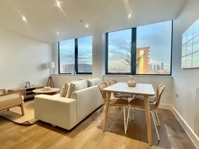 Apartment for rent in Gorse Hill, Trafford Park
