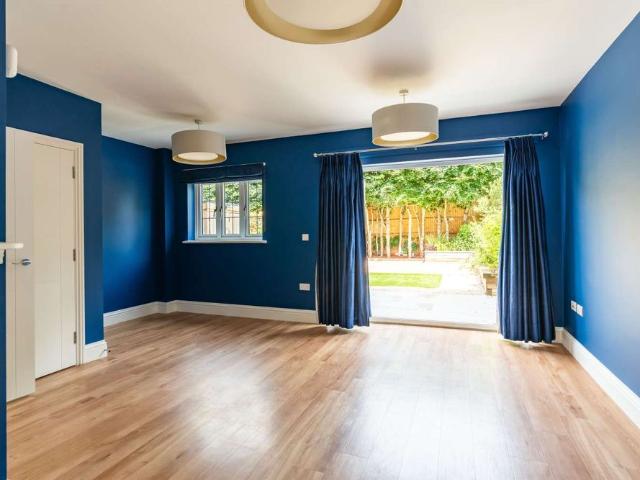 House for rent in Holywell, The Slade
