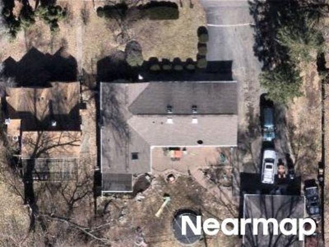 House for sale in Mchenry, Illinois