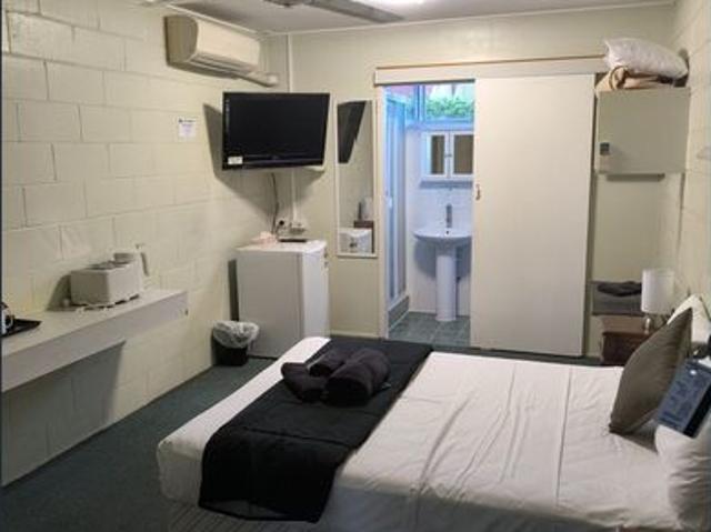 Granny Flat for rent in Capella, Queensland
