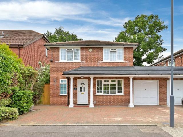 House for rent in Harrow Weald, Greater London