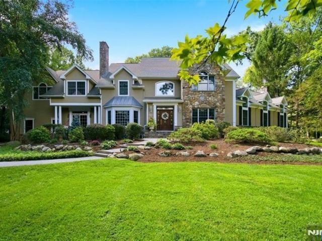 House for sale in Franklin Lakes, New Jersey