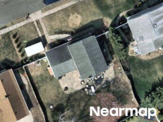 House for sale in Lake Grove