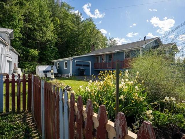 House for sale in Island Pond, Vermont