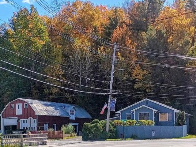 House for sale in Island Pond Historic District, Brighton