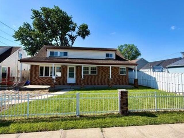 House for sale in Avenel, New Jersey