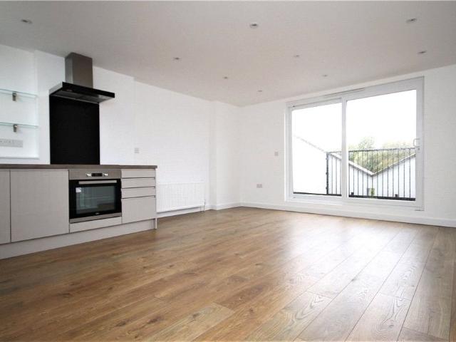 House for rent in London Borough of Croydon, Greater London