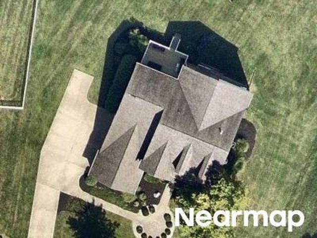 House for sale in Villages of Winding Creek, Dayton