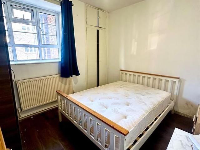 House for rent in Bromley-by-Bow, Bow