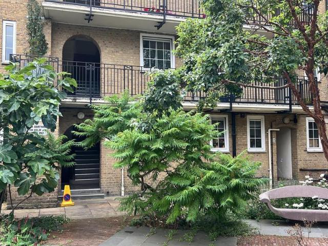 Apartment for rent in London Borough of Tower Hamlets, Greater London