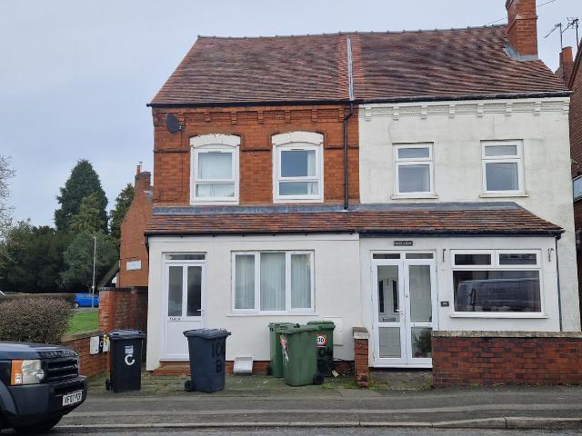 Studio for rent in Callow Hill, Redditch
