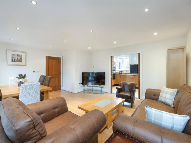 House for rent in Kew, Greater London