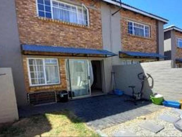 House for sale in Birchleigh North, Kempton Park