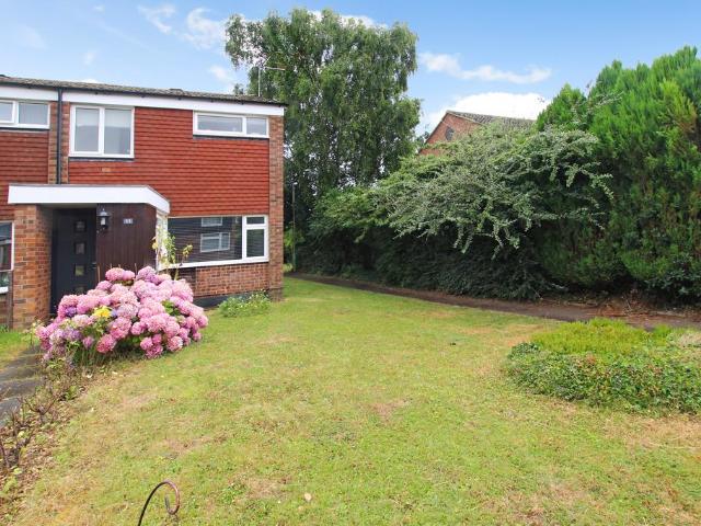 House for rent in Stipers Hill, Dunstable