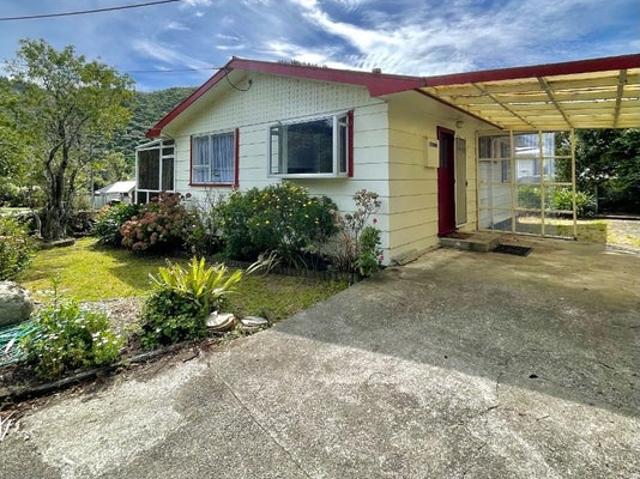House for rent in Pauatahanui, Wellington