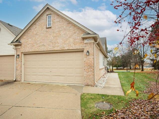 Condo for sale in Sterling Heights, Michigan