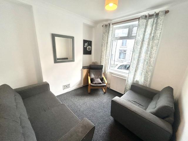 Apartment for rent in Pontypridd, Wales