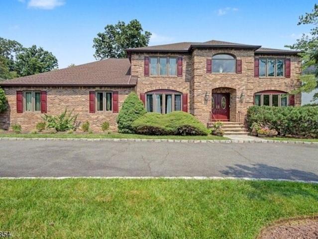 House for sale in East Hanover, New Jersey