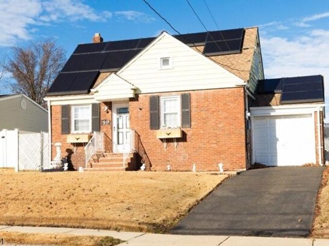 House for sale in Elmwood Park, New Jersey