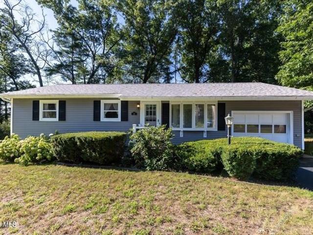 House for sale in Saratoga, New York