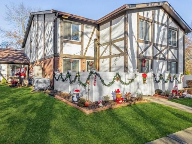 Condo for sale in Medford