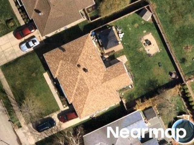 House for sale in Erie
