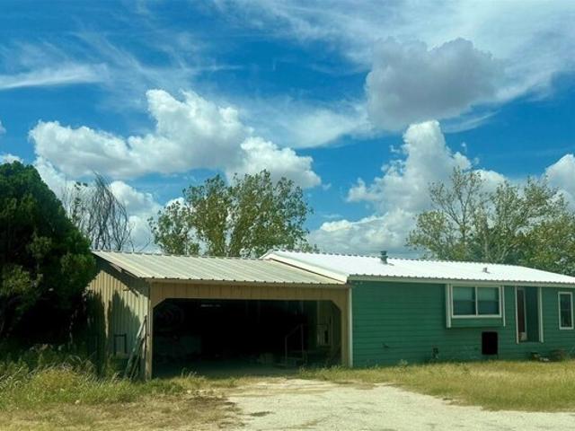 House for sale in Taylor, Texas