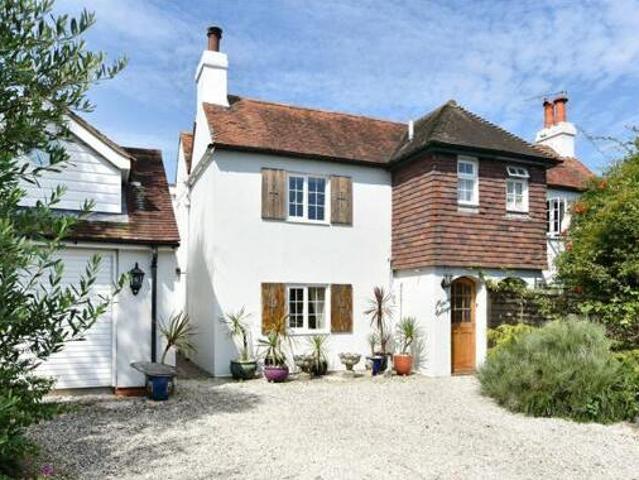 House for sale in Littlecote, West Sussex