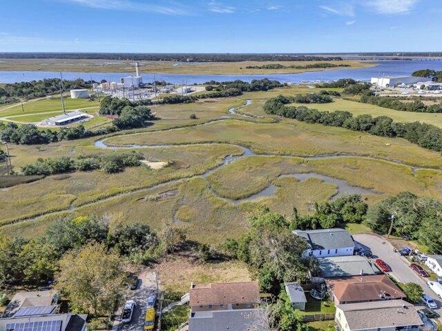 Land for sale in Charleston Land for sale in Charleston