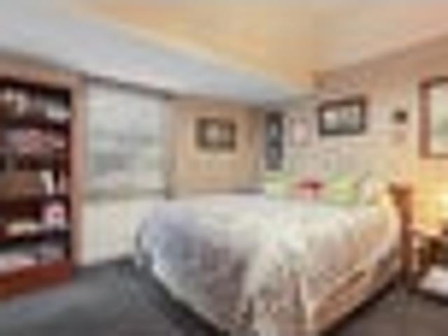 House for sale in Cust, Canterbury