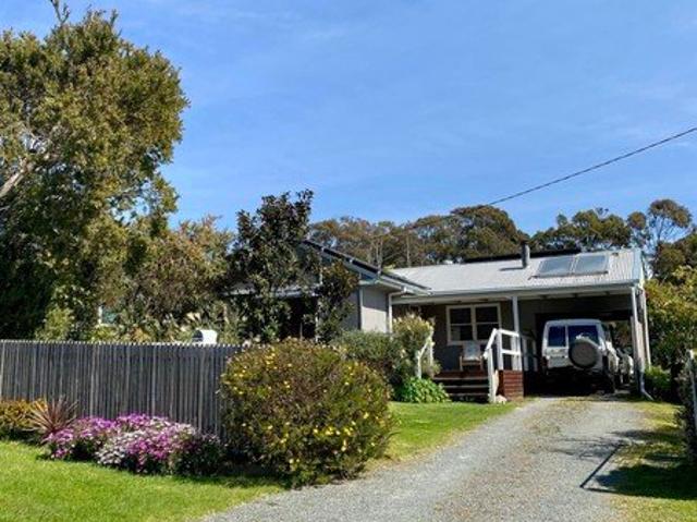 House for sale in Lake Tyers Beach, Shire of East Gippsland