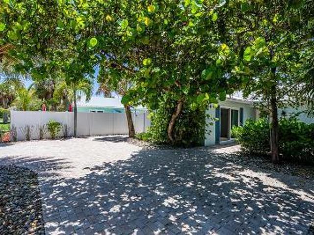 House for sale in Sanibel