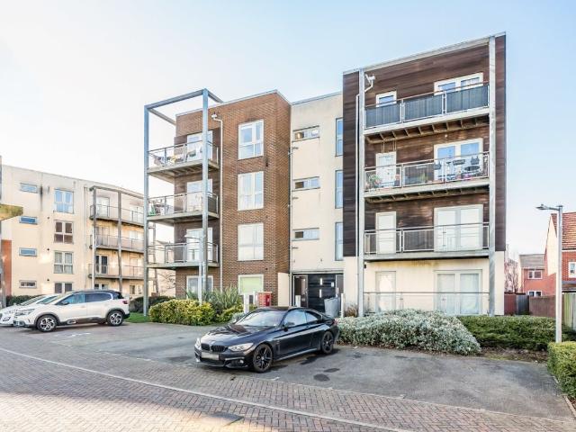 Apartment for rent in Monks Orchard, Kent