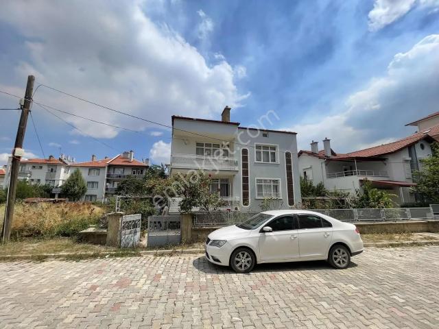 Kileci, Akşehir içerisinde satılık Villa