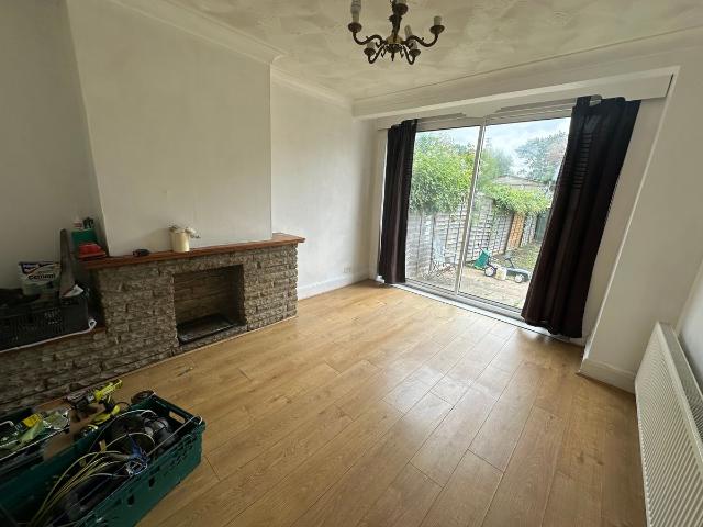 House for rent in London Borough of Ealing, Greater London