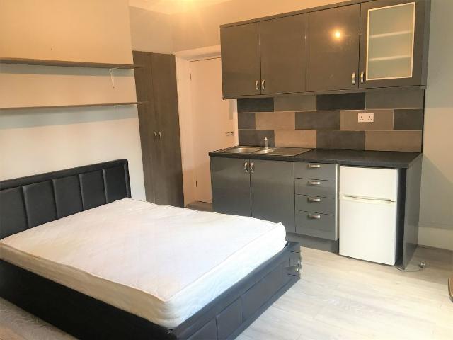 Studio for rent in London Borough of Ealing, Greater London