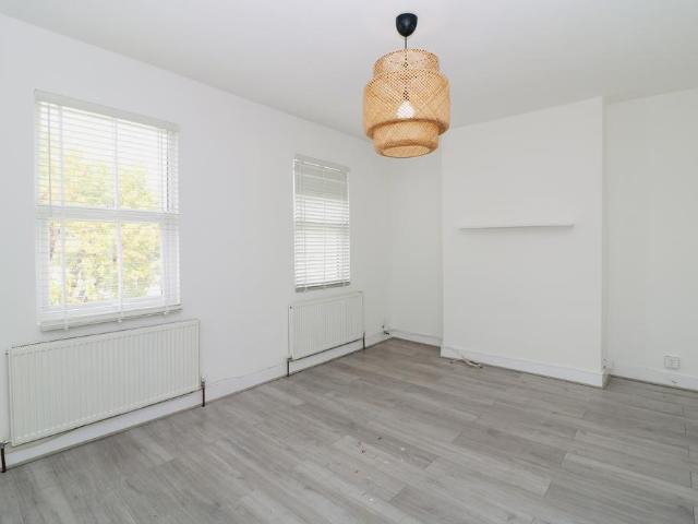 Apartment for rent in London Borough of Bromley, Greater London