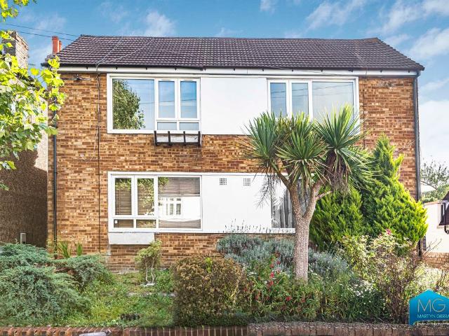 House for rent in Mill Hill, Greater London