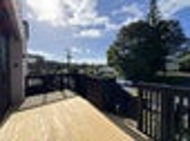 House for rent in Birkdale, Kaipātiki